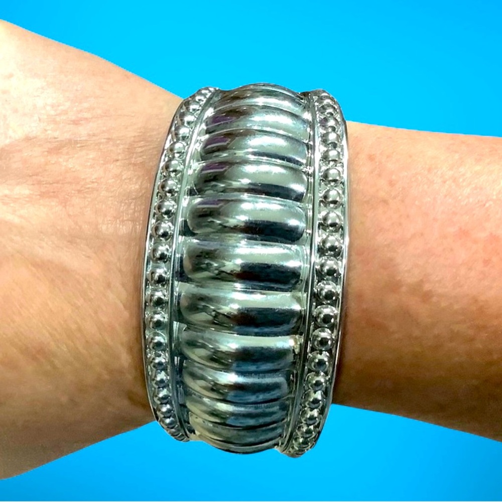 Statement piece! Silver hinged cuff bracelet. Kim Rogers. NWOT